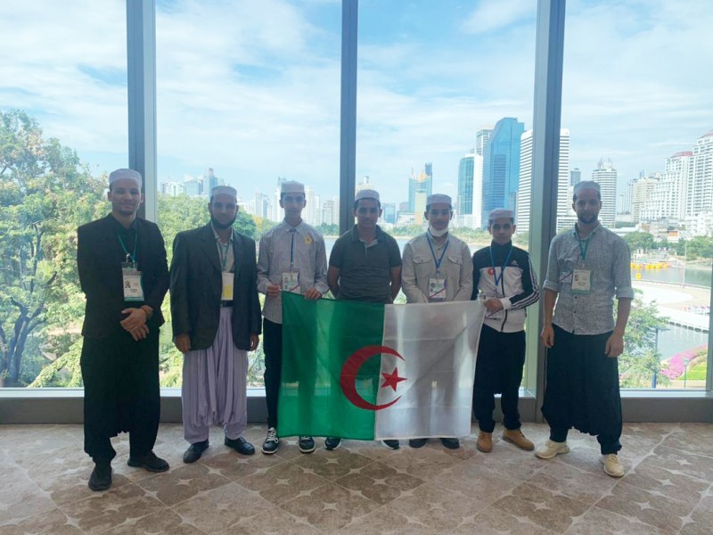 طالبان من معهد عمي سعيد بغرداية يمثلان الجزائر في المسابقة العالمية أولمبياد العلوم للناشئين بتايلند 