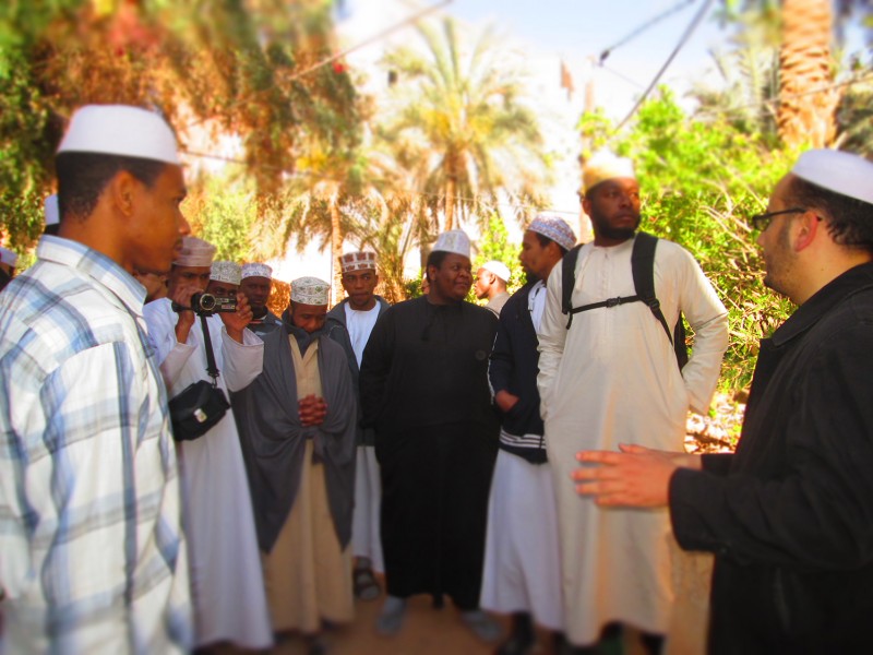 إدارة معهد عمي سعيد للدراسات الإسلامية والحضارية تنظم جولة سياحية تعريفية بتقاسيم المياه للطلبة