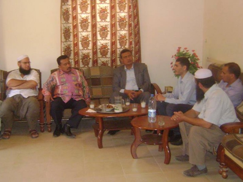 سفير أندونيسيا بالجزائر يزور مؤسسة الشيخ عمي سعيد